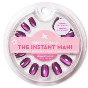 Olive & June Instant Mani press-on nails plaza velvet design extra short length
